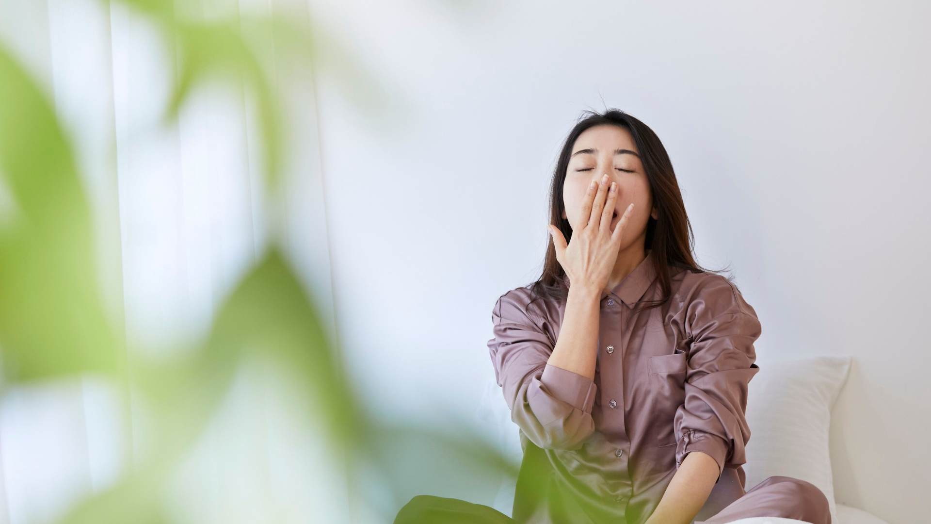 為什麼打哈欠會傳染？從大腦共感到注意力切換的打哈欠科學冷知識