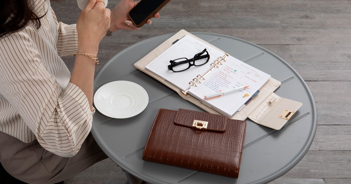 Meet The Croco: The Confidence Planner