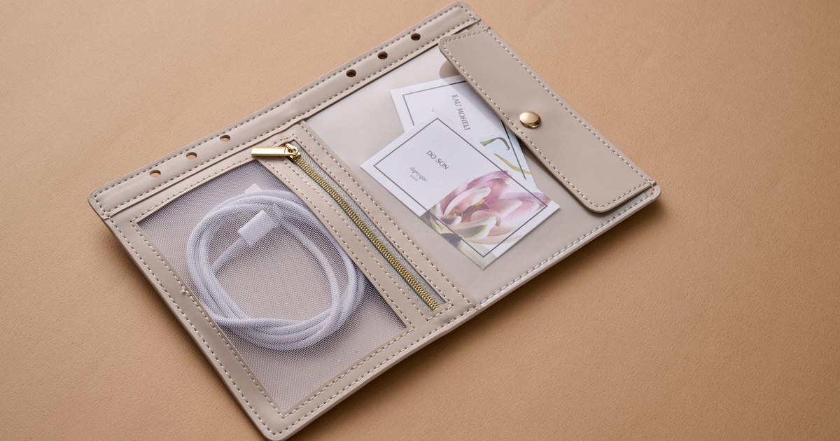Smart Planner Storage for Small Essentials