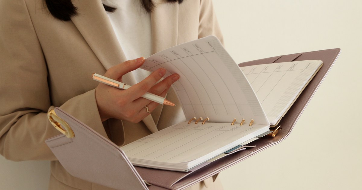 Monthly Planning: See the Month Calmly