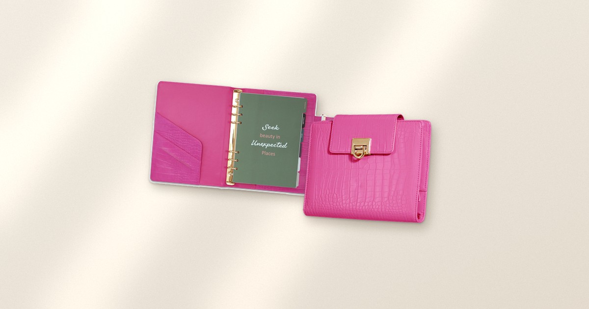 A Planner Gift for the Bride-to-Be