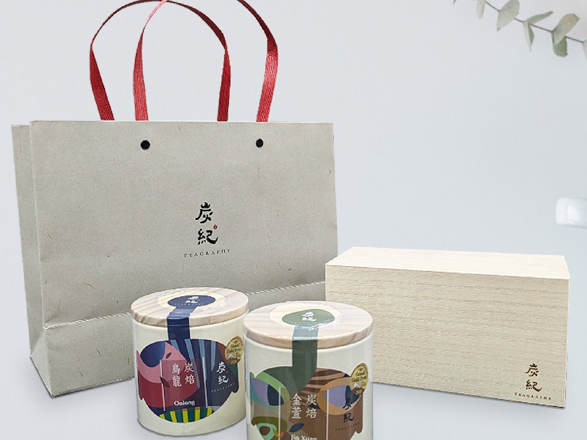 炭紀TEAGRAPHY四季シリーズ50g缶ギフトセットとギフト袋