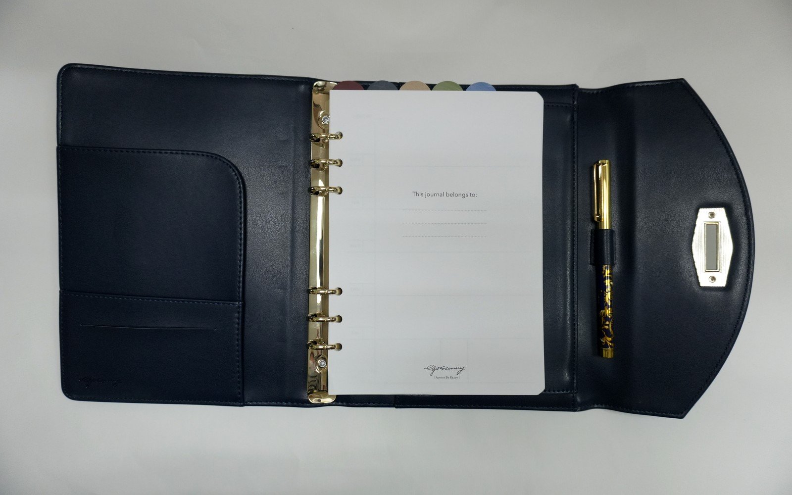 The Terence planner in a meeting-ready desk setting