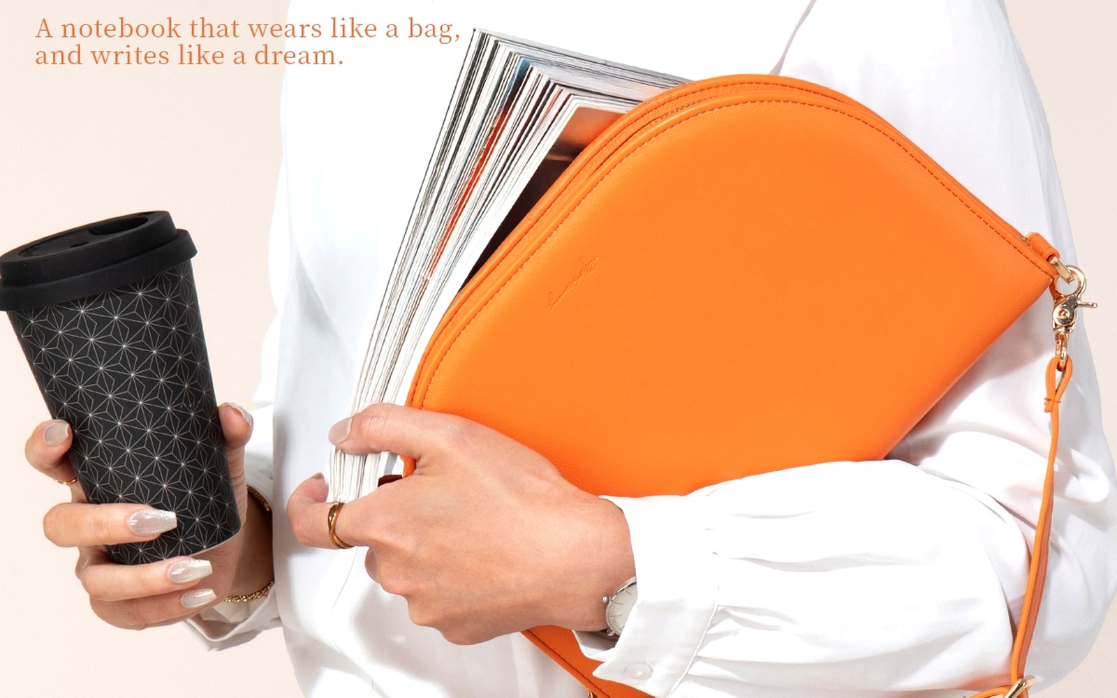 EGOSUNNY Luna planner carried and opened in a café lifestyle setting