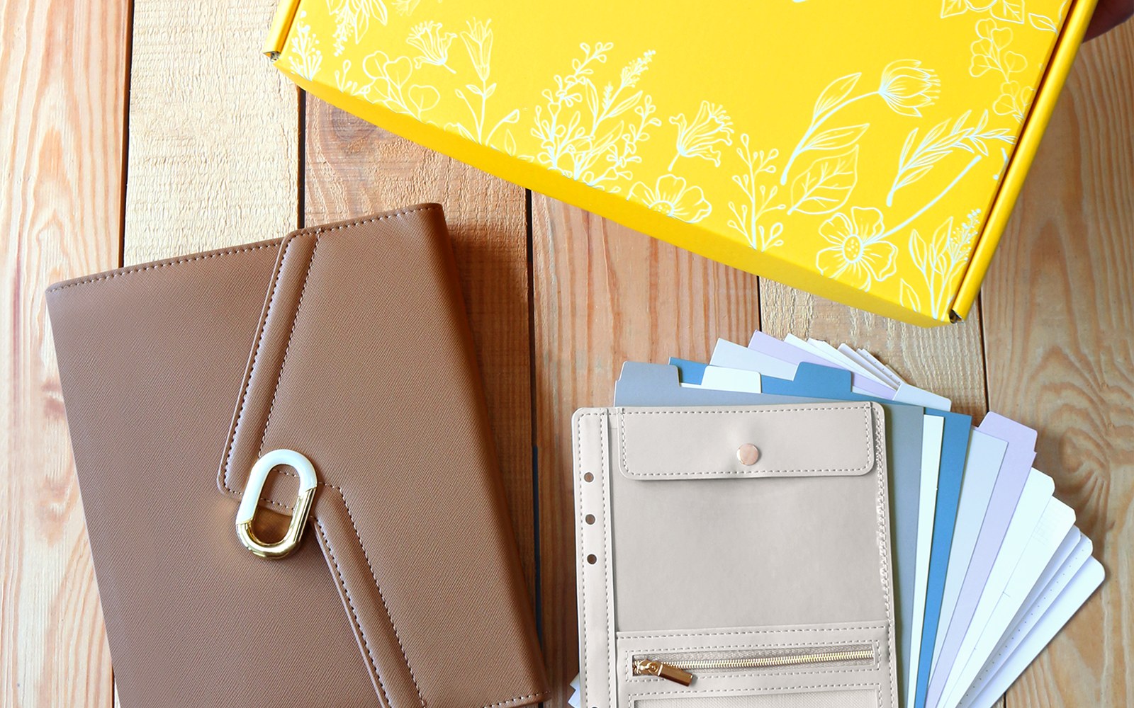 EGOSUNNY gift-ready spark planner with inserts for café idea capture