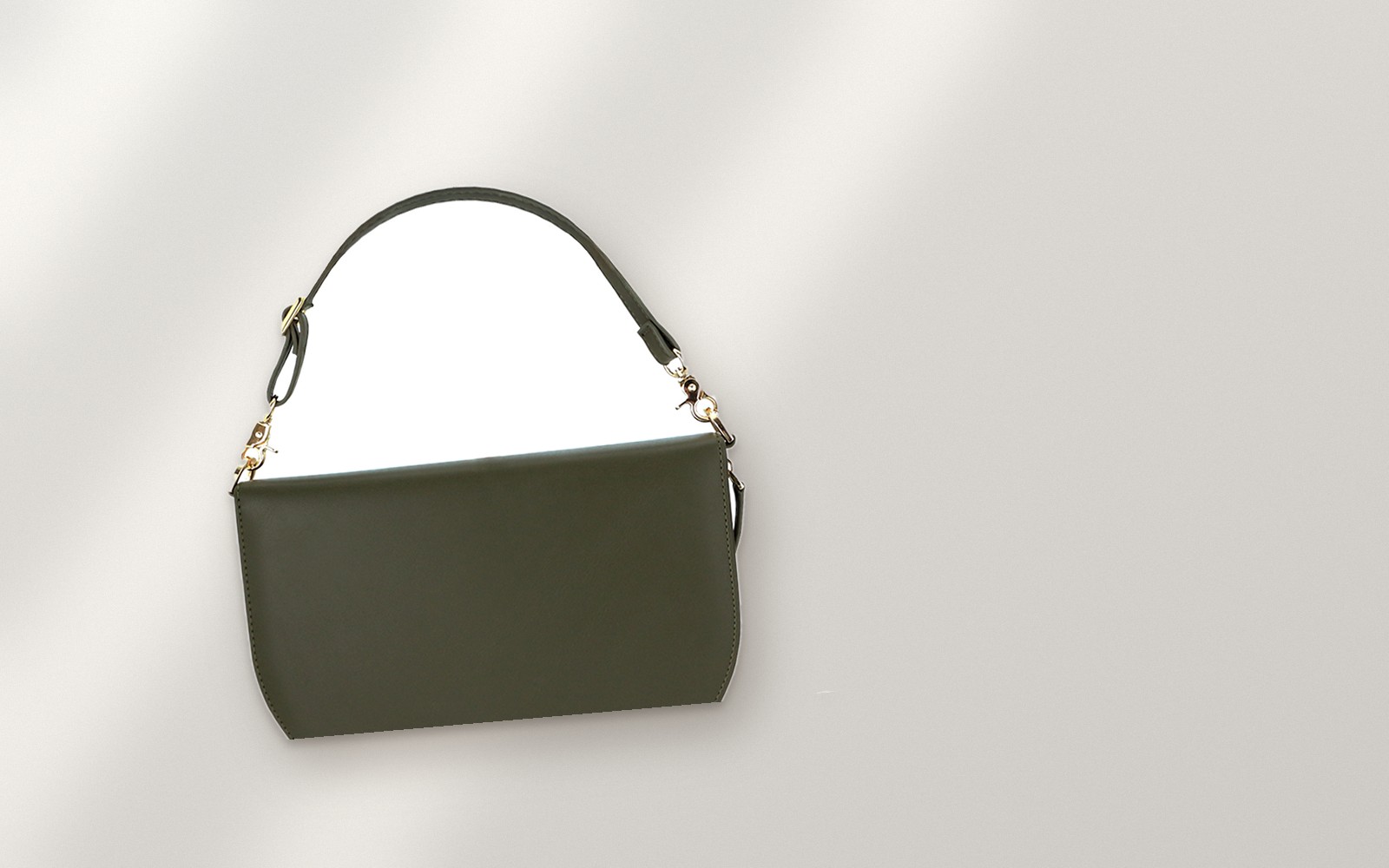Olive EGOSUNNY Luna with its shoulder strap
