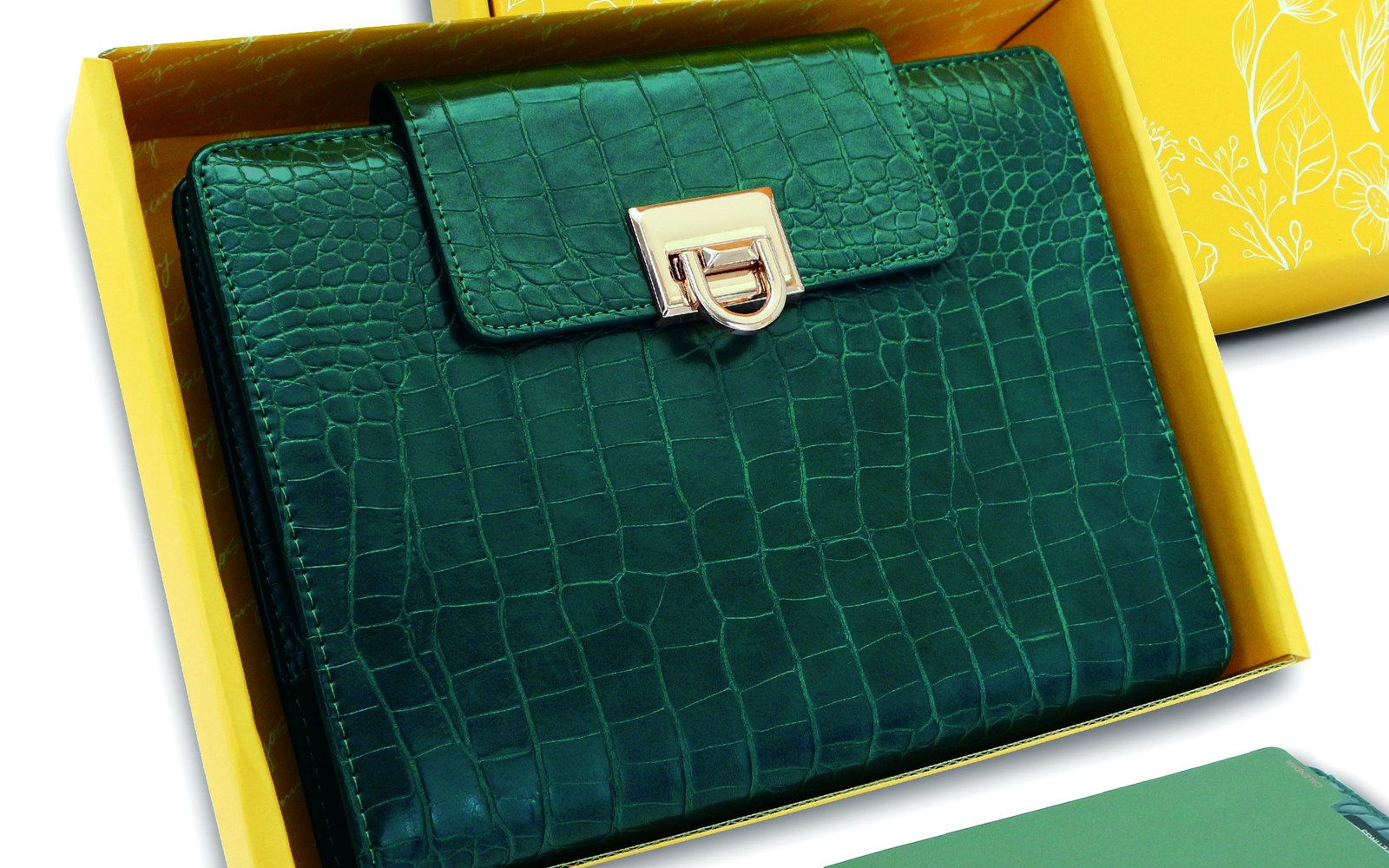 Green EGOSUNNY Croco planner in its yellow gift box
