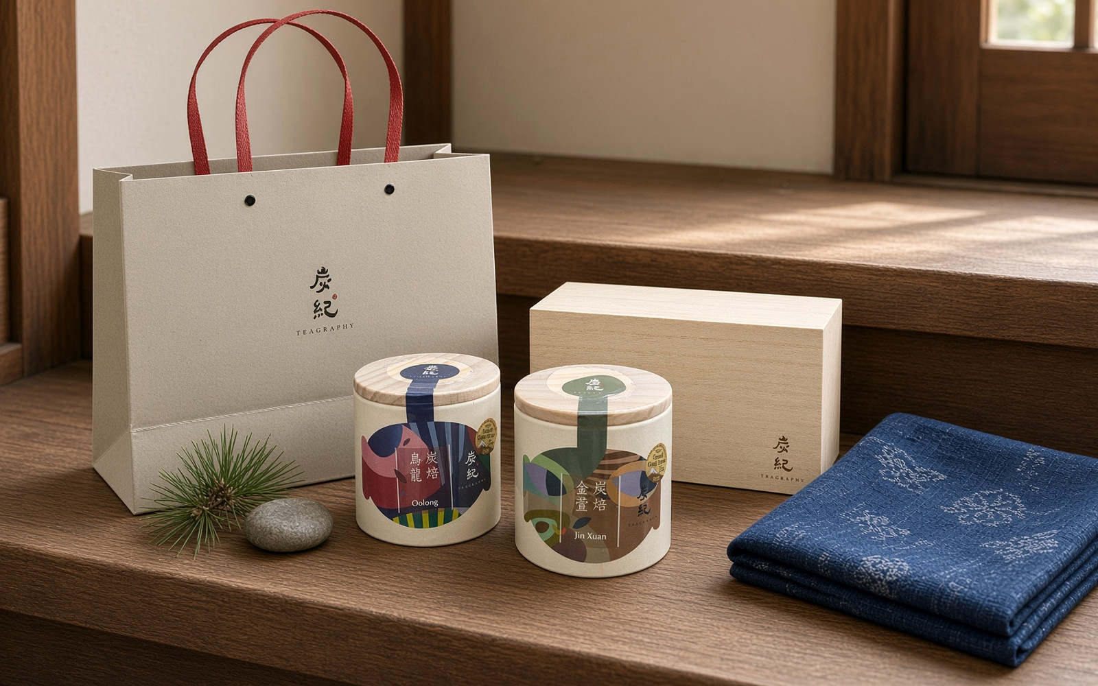 新年のあいさつ用に用意した炭紀の化粧箱入り台湾烏龍茶セット